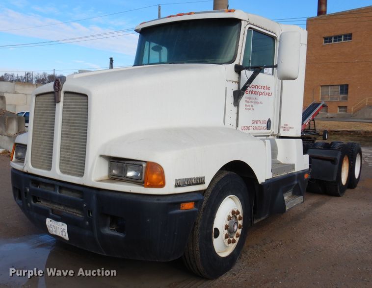 image for item DK4354 1990 Kenworth W900  semi truck