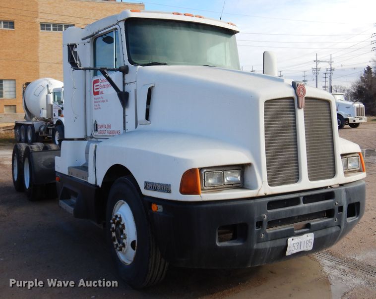 image for item DK4354 1990 Kenworth W900  semi truck