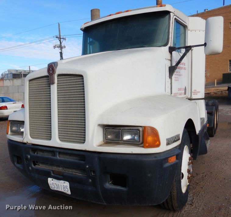 image for item DK4354 1990 Kenworth W900  semi truck