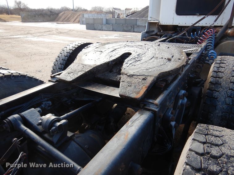 image for item DK4354 1990 Kenworth W900  semi truck