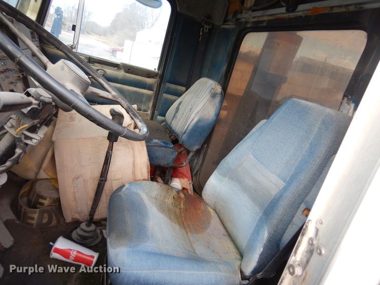 image for item DK4354 1990 Kenworth W900  semi truck