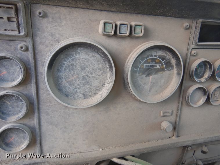 image for item DK4354 1990 Kenworth W900  semi truck