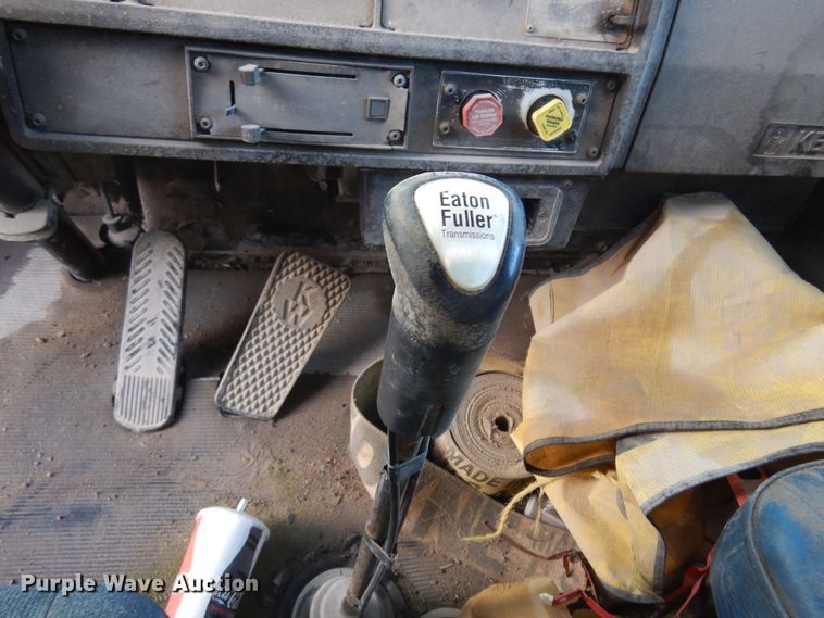 image for item DK4354 1990 Kenworth W900  semi truck