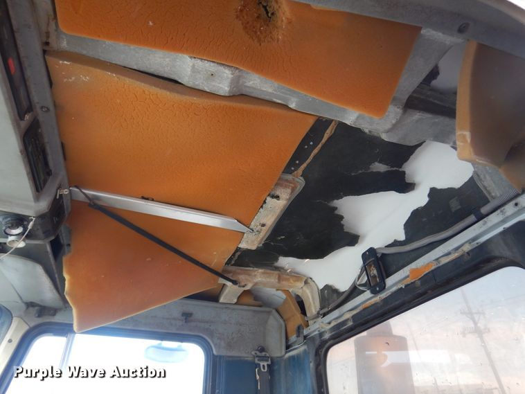 image for item DK4354 1990 Kenworth W900  semi truck