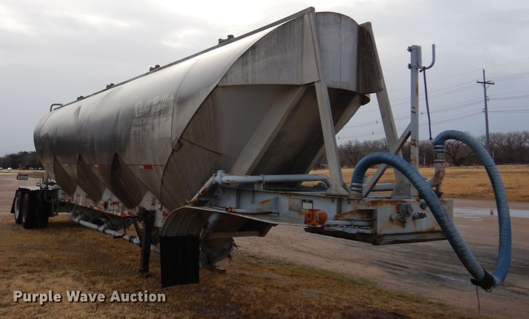 image for item DK4356 1981 Fruehauf  pneumatic dry bulk trailer