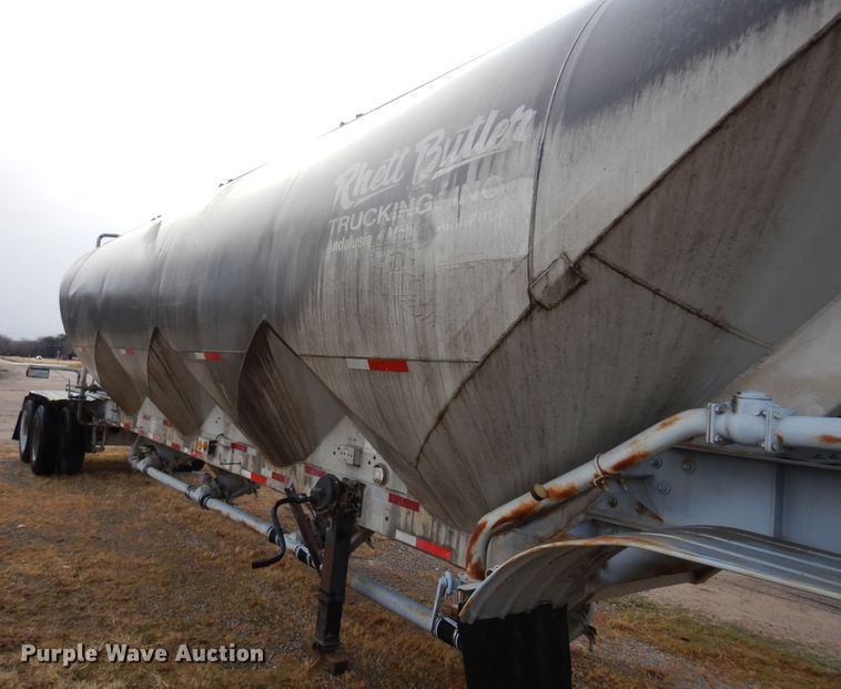 image for item DK4356 1981 Fruehauf  pneumatic dry bulk trailer