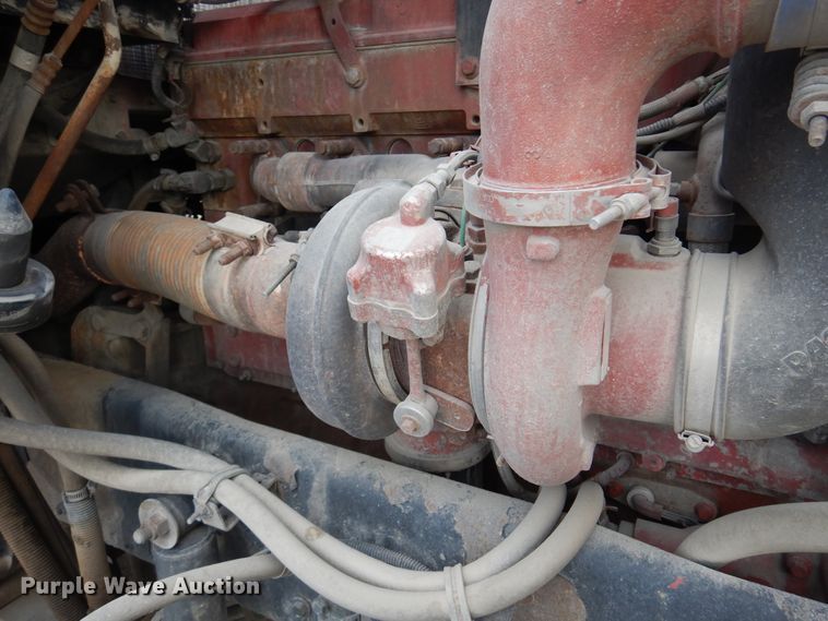 image for item DK4406 2004 Kenworth T800  semi truck