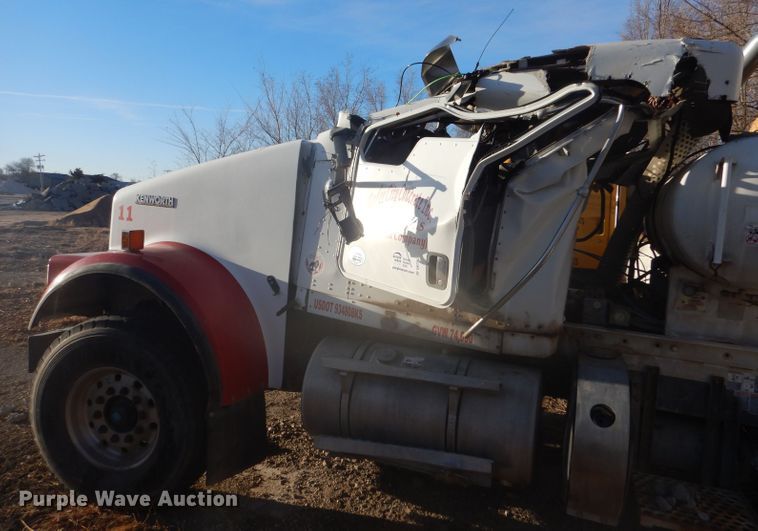 image for item DK7262 2014 Kenworth W900  ready mix truck