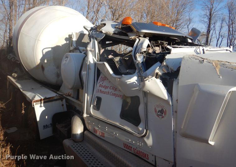 image for item DK7262 2014 Kenworth W900  ready mix truck