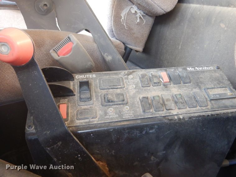 image for item DK7262 2014 Kenworth W900  ready mix truck