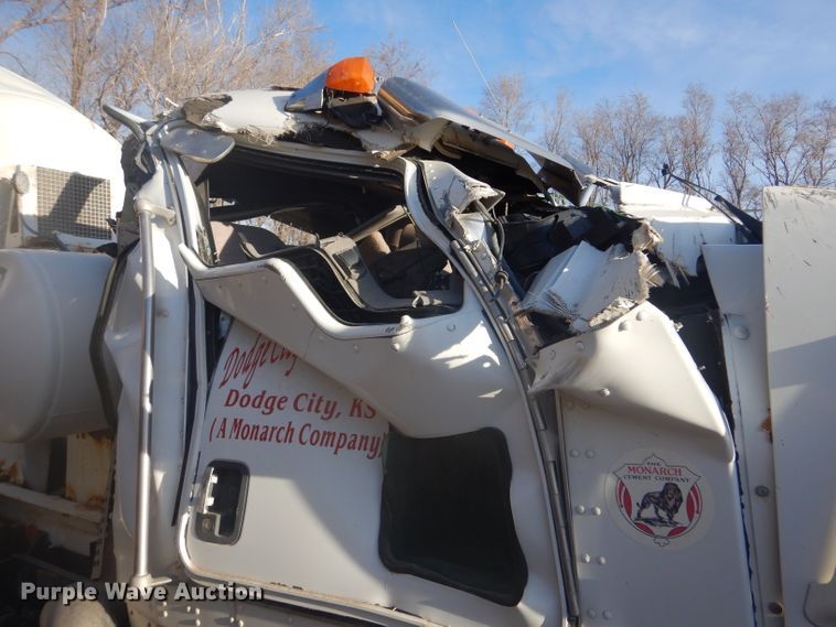 image for item DK7262 2014 Kenworth W900  ready mix truck