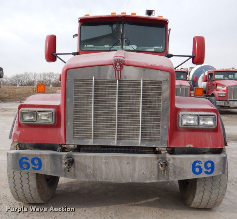 image for item DN1446 2005 Kenworth W900S  ready mix truck