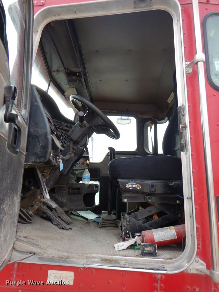 image for item DN1446 2005 Kenworth W900S  ready mix truck