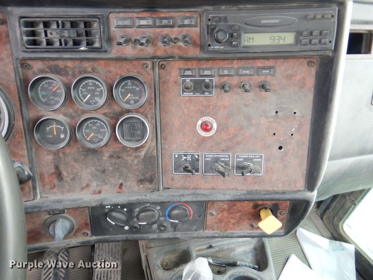 image for item DN1446 2005 Kenworth W900S  ready mix truck