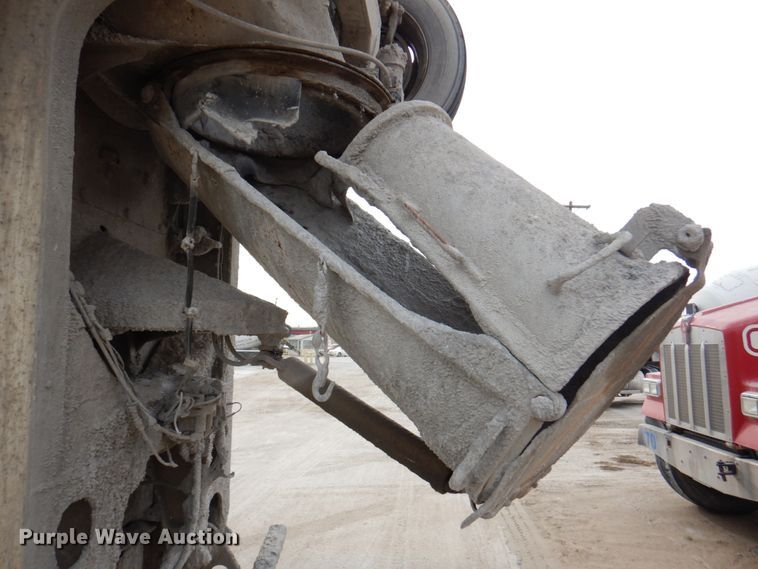 image for item DN1446 2005 Kenworth W900S  ready mix truck