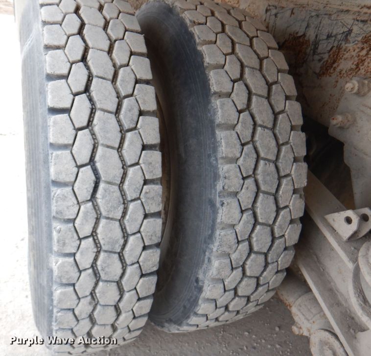 image for item DN1446 2005 Kenworth W900S  ready mix truck