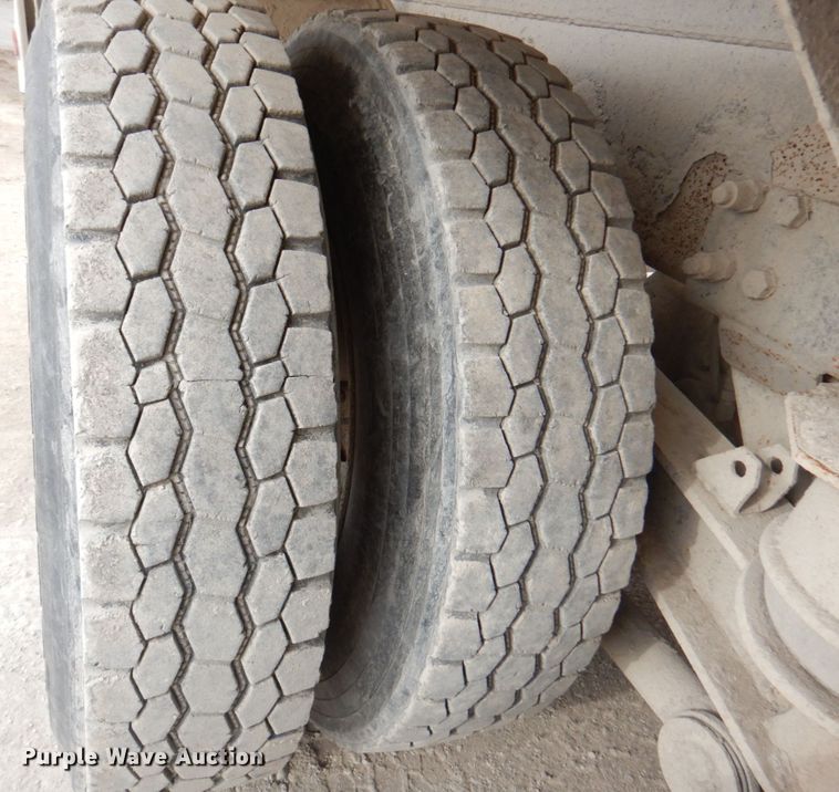 image for item DN1446 2005 Kenworth W900S  ready mix truck