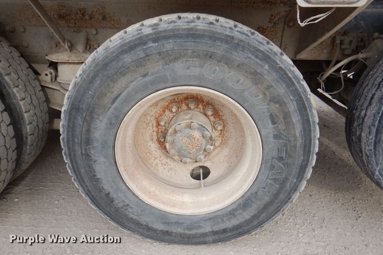 image for item DN1446 2005 Kenworth W900S  ready mix truck