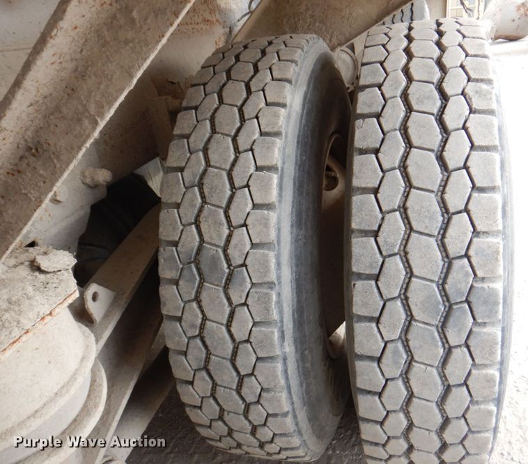 image for item DN1446 2005 Kenworth W900S  ready mix truck