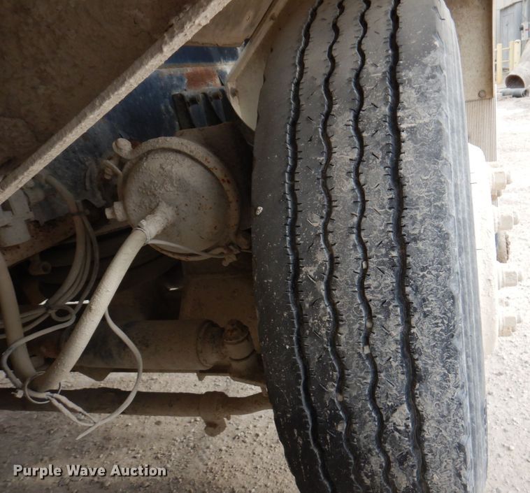 image for item DN1446 2005 Kenworth W900S  ready mix truck