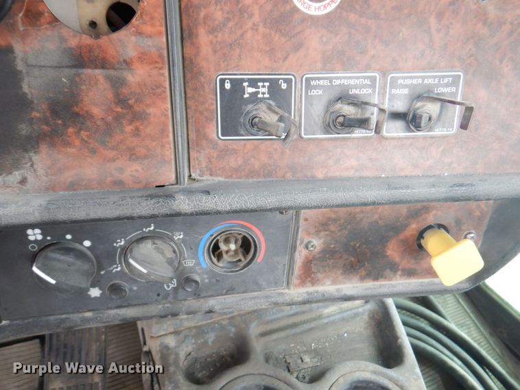 image for item DN1447 2005 Kenworth W900S  ready mix truck