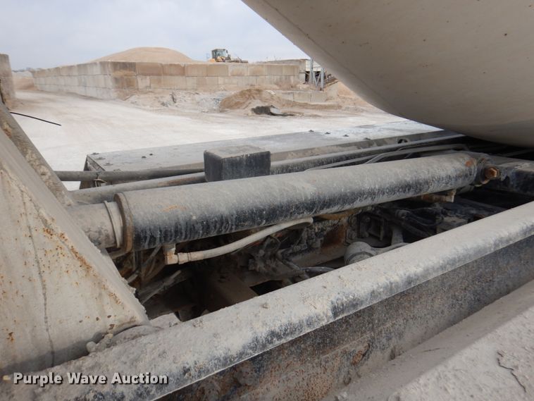 image for item DN1447 2005 Kenworth W900S  ready mix truck