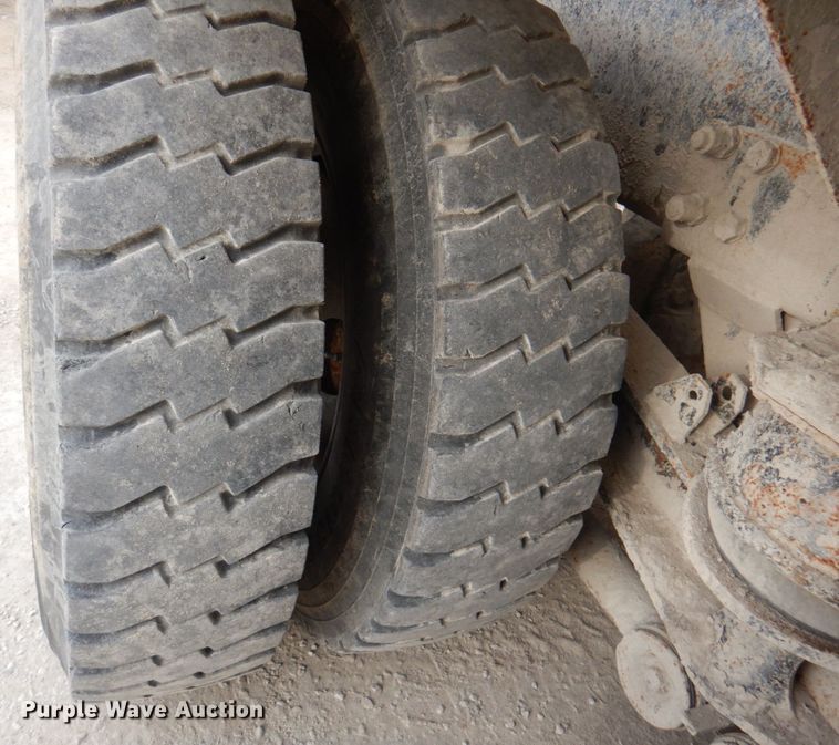 image for item DN1447 2005 Kenworth W900S  ready mix truck