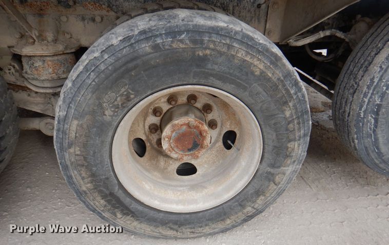 image for item DN1447 2005 Kenworth W900S  ready mix truck