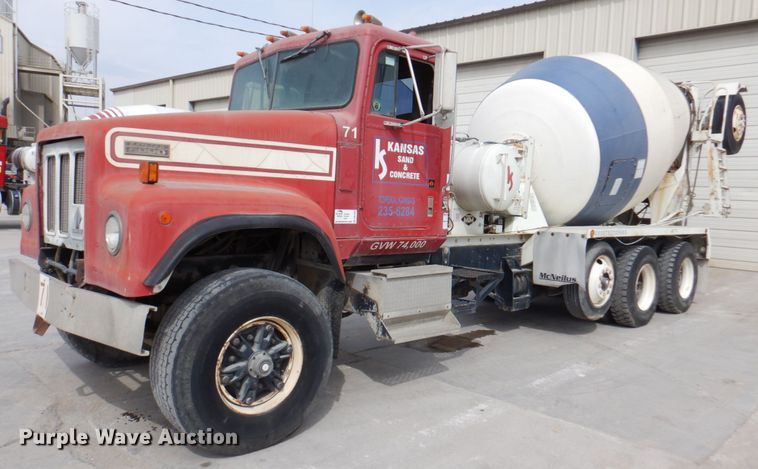 image for item DN1450 1991 International Paystar F5070  ready mix truck