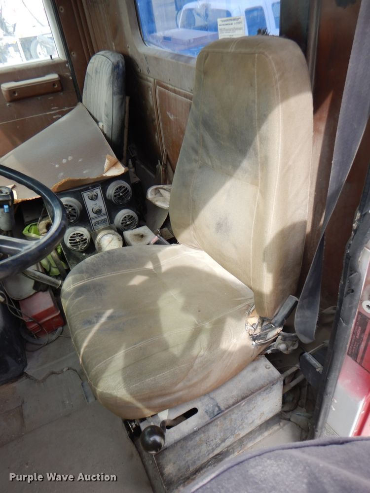 image for item DN1450 1991 International Paystar F5070  ready mix truck