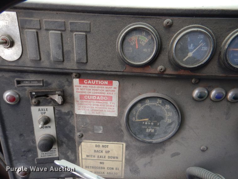 image for item DN1450 1991 International Paystar F5070  ready mix truck