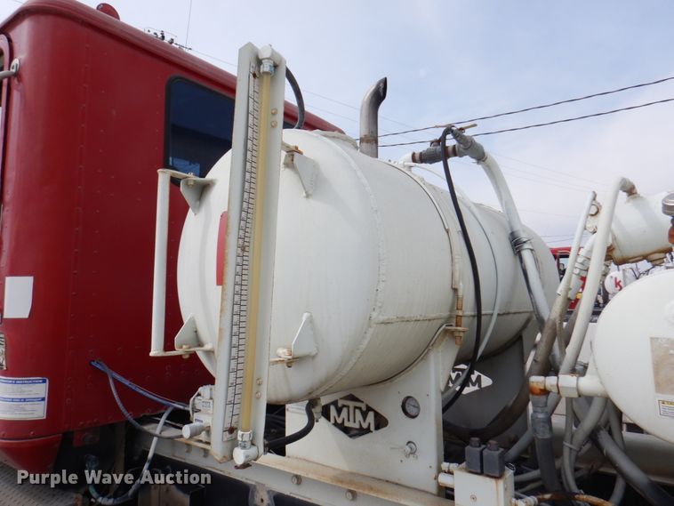 image for item DN1450 1991 International Paystar F5070  ready mix truck