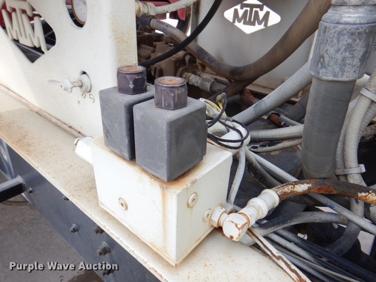 image for item DN1450 1991 International Paystar F5070  ready mix truck