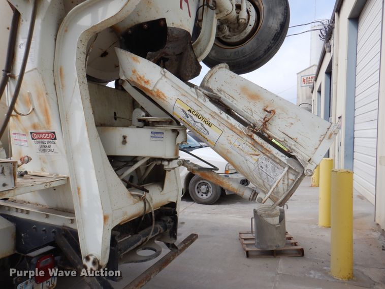 image for item DN1450 1991 International Paystar F5070  ready mix truck