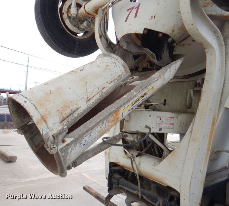 image for item DN1450 1991 International Paystar F5070  ready mix truck