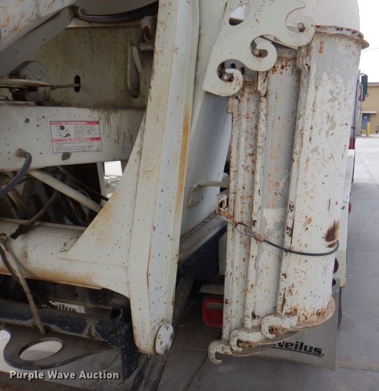 image for item DN1450 1991 International Paystar F5070  ready mix truck