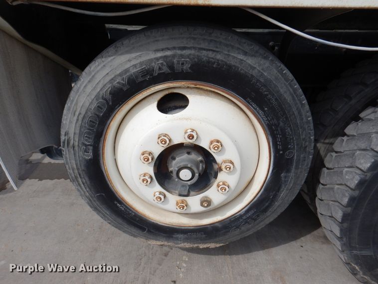 image for item DN1450 1991 International Paystar F5070  ready mix truck