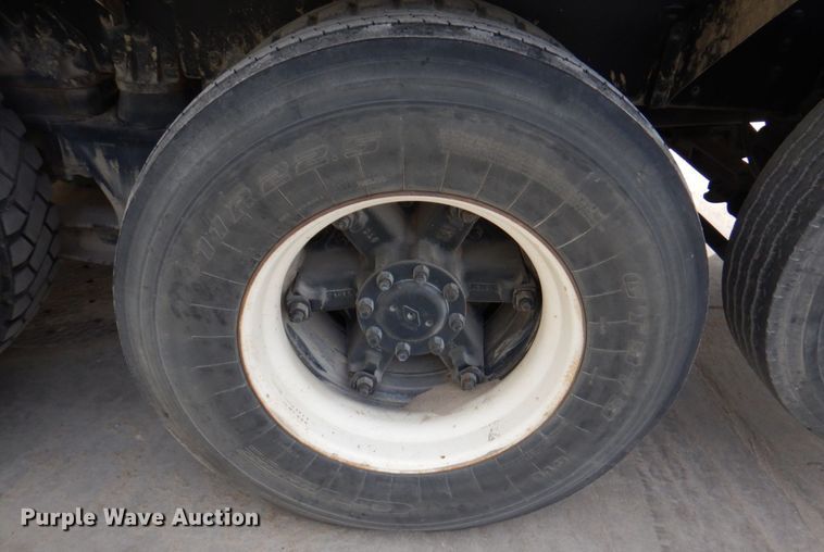 image for item DN1450 1991 International Paystar F5070  ready mix truck