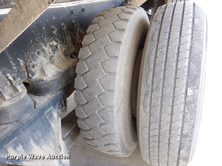 image for item DN1450 1991 International Paystar F5070  ready mix truck