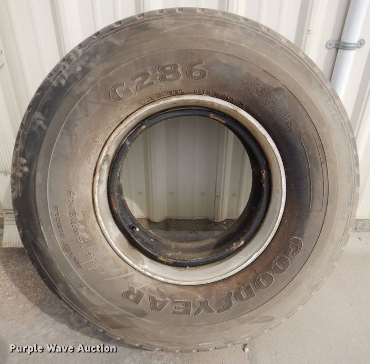 image for item DN1450 1991 International Paystar F5070  ready mix truck