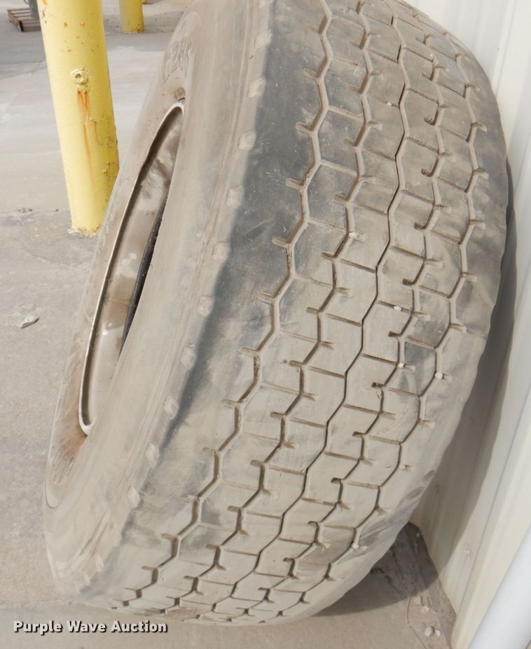 image for item DN1450 1991 International Paystar F5070  ready mix truck