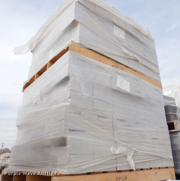 image for item DN1453 Approximately 5,000 concrete blocks