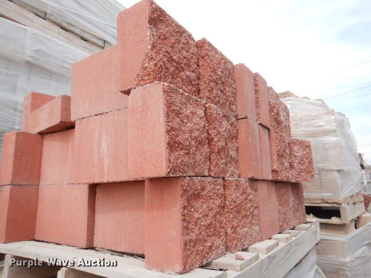 image for item DN1453 Approximately 5,000 concrete blocks