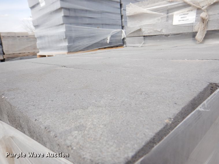 image for item DN1453 Approximately 5,000 concrete blocks