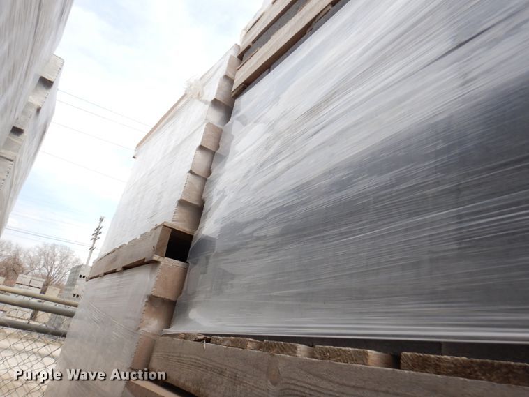 image for item DN1453 Approximately 5,000 concrete blocks