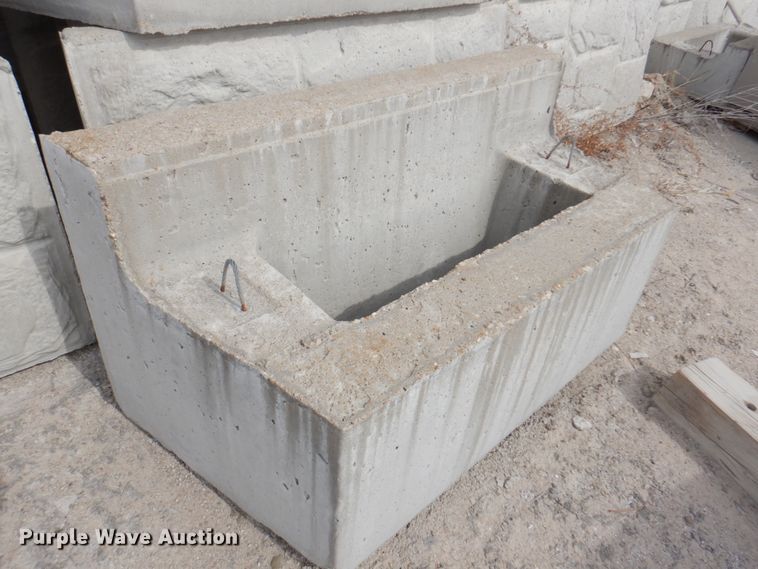 image for item DN1458 (183) wall blocks