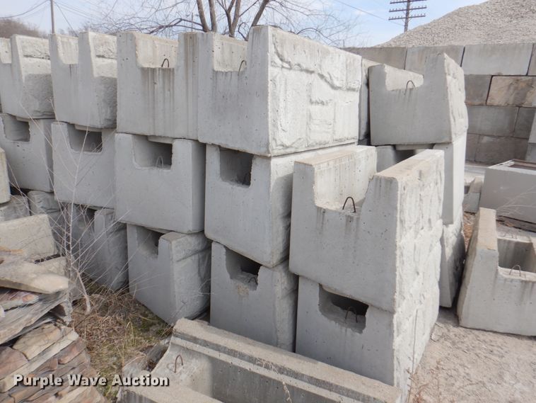 image for item DN1458 (183) wall blocks