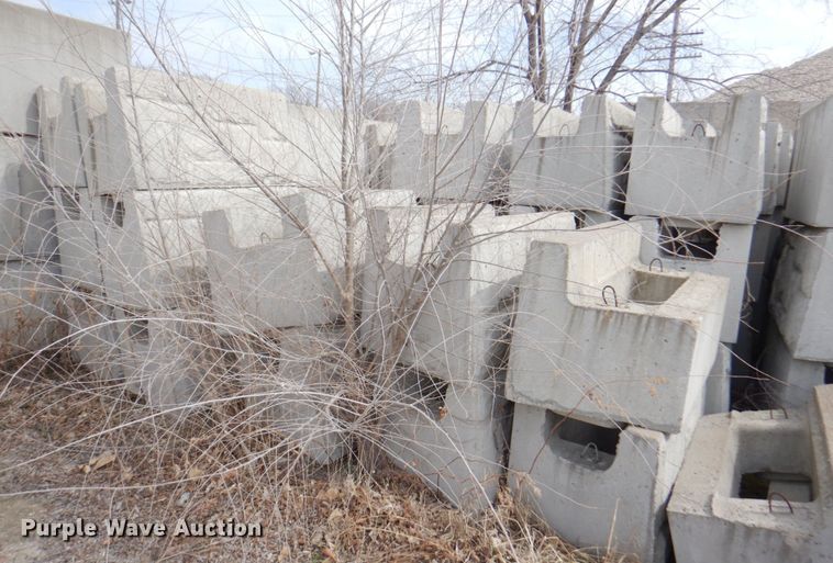 image for item DN1458 (183) wall blocks