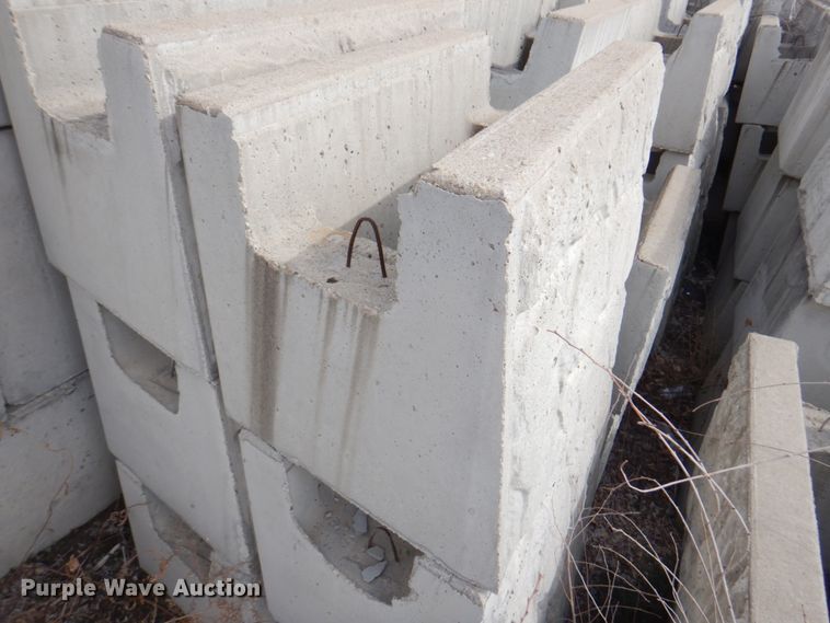 image for item DN1458 (183) wall blocks