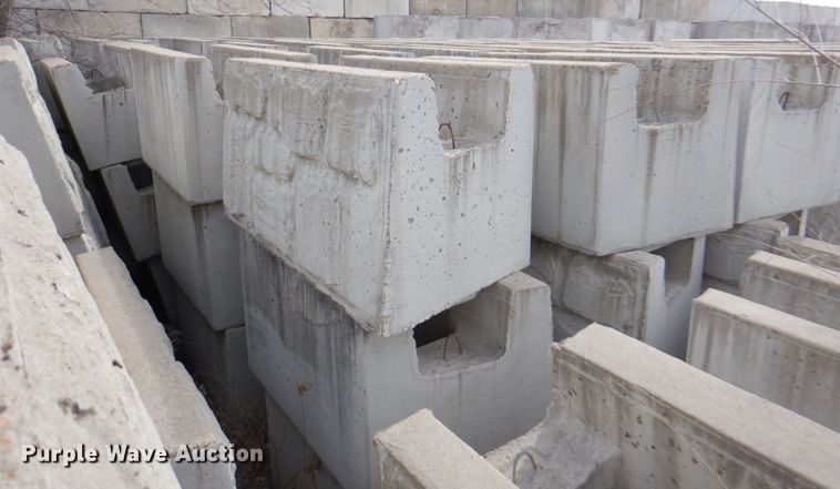 image for item DN1458 (183) wall blocks